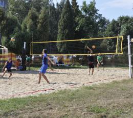 Cykl turniejów siatkówki plażowej -...